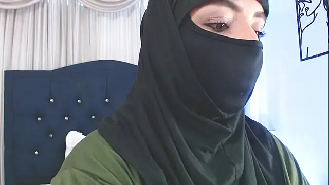 Uzra hayed online show from February 2025 07:41:02 PM