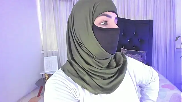 Snapshot of Uzra_hayed chatting on February 2026 05:27:01 PM Uzra hayed online show from February 2026 05:27:01 PM
