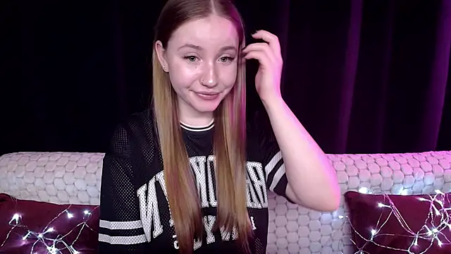 SindiWatsoon online show from December 2024 05:26:01 PM