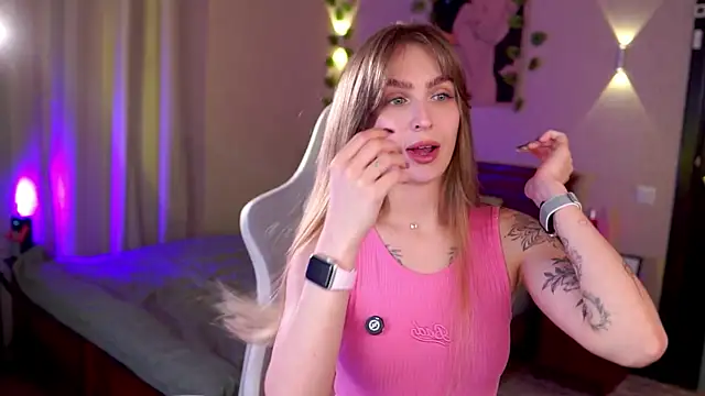 Kamila icee online show from May 2026 09:00:02 PM