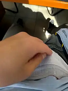 onbifeet online show from November 2025 09:48:02 AM