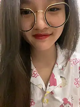 Krixxi22 online show from March 2025 02:29:01 PM