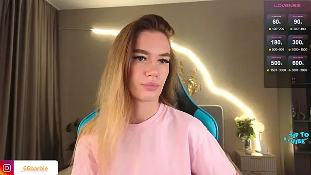 Snapshot of BBabyShark chatting on March 2025 09:33:02 AM BBabyShark online show from March 2025 09:33:02 AM