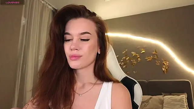 Snapshot of BBabyShark chatting on October 2025 09:20:01 AM BBabyShark online show from October 2025 09:20:01 AM