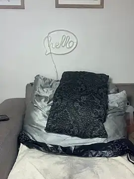 MimiCurves online show from March 2025 02:38:02 AM