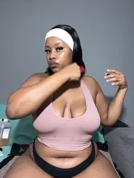 MimiCurves online show from November 2025 01:40:01 PM