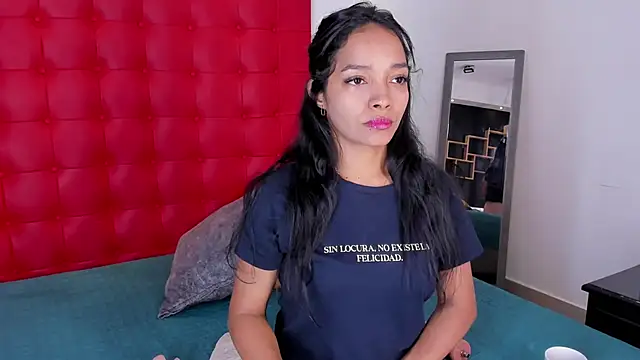 Daliana Beck online show from November 2025 08:31:01 PM