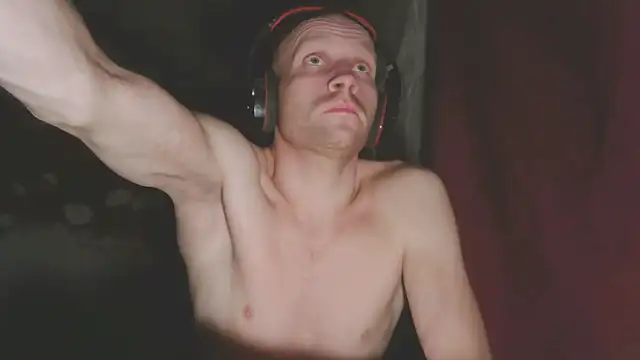 Snapshot of GoodSeksLove chatting on September 2025 09:14:02 PM GoodSeksLove online show from September 2025 09:14:02 PM