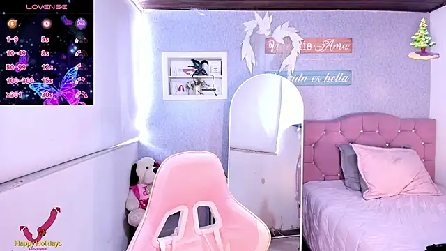 Snapshot of Kenia_tompson01 chatting on December 2024 06:05:02 PM Kenia tompson01 online show from December 2024 06:05:02 PM