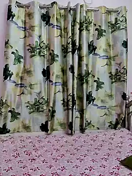 Natasha-143 online show from November 2025 07:18:02 PM