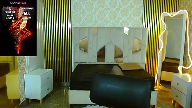 martinna tay online show from September 2025 03:12:01 AM