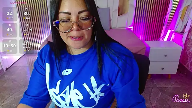 martinna tay online show from May 2026 03:26:01 AM