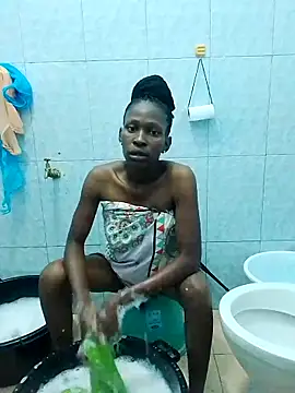 LOVELY-2BERRY online show from February 2026 05:40:02 AM