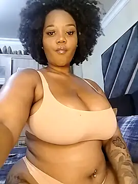 Snapshot of Spotty_Coochie chatting on November 2025 08:23:02 PM Spotty Coochie online show from November 2025 08:23:02 PM