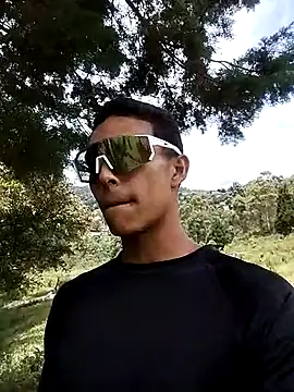 Demiansteven2 online show from May 2026 05:43:02 PM