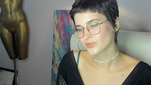 Snapshot of sarah_perfect chatting on September 2025 01:43:02 PM sarah perfect online show from September 2025 01:43:02 PM