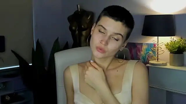 Snapshot of sarah_perfect chatting on November 2025 02:27:01 PM sarah perfect online show from November 2025 02:27:01 PM