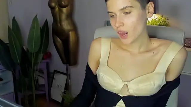 Snapshot of sarah_perfect chatting on November 2025 03:34:02 PM sarah perfect online show from November 2025 03:34:02 PM