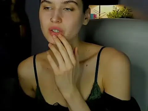 Snapshot of sarah_perfect chatting on November 2025 10:46:02 AM sarah perfect online show from November 2025 10:46:02 AM