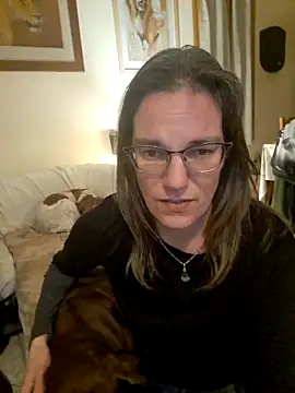 Snapshot of SpiceLea chatting on December 2024 05:51:01 PM SpiceLea online show from December 2024 05:51:01 PM