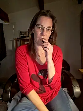 Snapshot of SpiceLea chatting on January 2025 05:20:01 PM SpiceLea online show from January 2025 05:20:01 PM