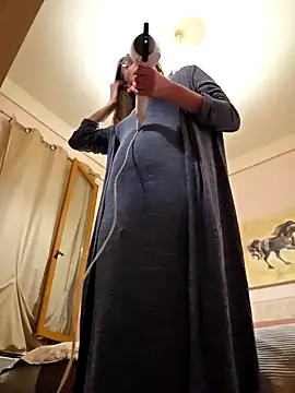 Snapshot of SpiceLea chatting on October 2025 07:46:02 PM SpiceLea online show from October 2025 07:46:02 PM