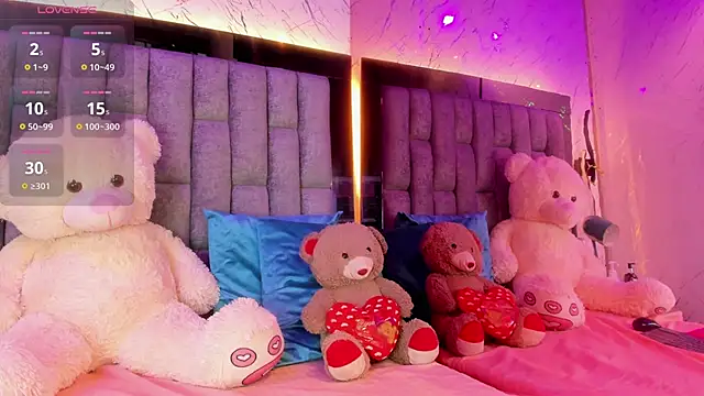 AshleyCampbell  online show from February 2025 02:30:01 PM