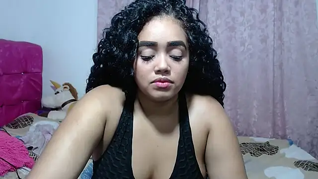 kiara milf  online show from October 2025 11:32:02 PM