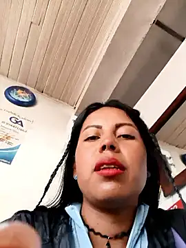 Snapshot of _andrea30 chatting on November 2025 12:15:01 PM andrea30 online show from November 2025 12:15:01 PM