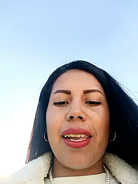 Snapshot of _andrea30 chatting on November 2025 12:27:02 PM andrea30 online show from November 2025 12:27:02 PM