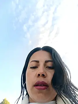 Snapshot of _andrea30 chatting on January 2026 11:47:01 AM andrea30 online show from January 2026 11:47:01 AM