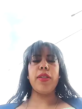 Snapshot of _andrea30 chatting on May 2026 11:52:02 AM andrea30 online show from May 2026 11:52:02 AM