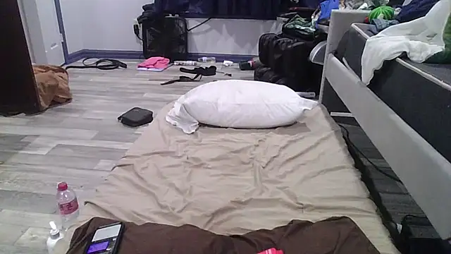 Snapshot of deepinnnnn chatting on February 2025 04:25:01 AM deepinnnnn online show from February 2025 04:25:01 AM