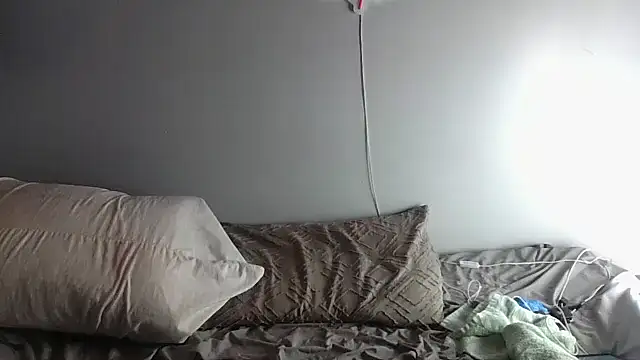 Snapshot of deepinnnnn chatting on March 2025 03:48:01 AM deepinnnnn online show from March 2025 03:48:01 AM