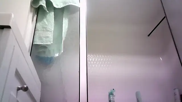 Snapshot of deepinnnnn chatting on March 2025 07:09:02 AM deepinnnnn online show from March 2025 07:09:02 AM