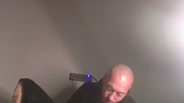 Snapshot of deepinnnnn chatting on October 2025 03:51:02 AM deepinnnnn online show from October 2025 03:51:02 AM