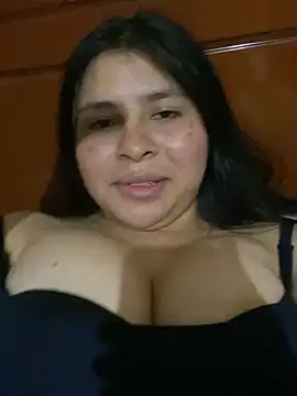 Snapshot of MaryC18 chatting on December 2024 04:59:02 AM MaryC18 online show from December 2024 04:59:02 AM