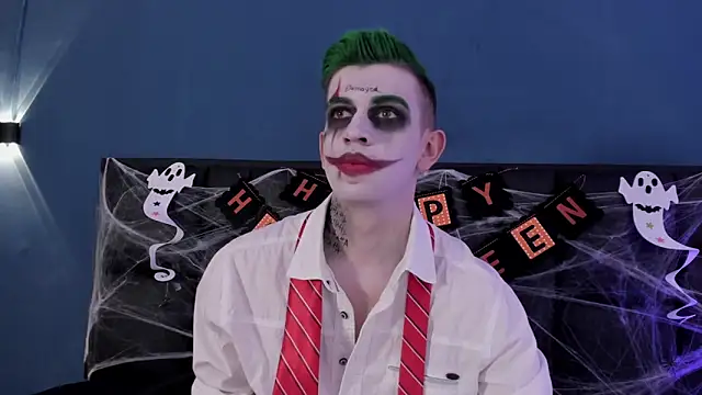 Snapshot of MikaelSlow chatting on October 2025 04:02:01 AM MikaelSlow online show from October 2025 04:02:01 AM