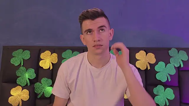 MikaelSlow online show from March 2026 03:57:02 AM