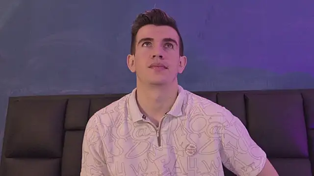 MikaelSlow online show from March 2026 07:51:01 PM