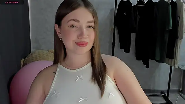 Diana twerk online show from May 2026 12:23:01 PM