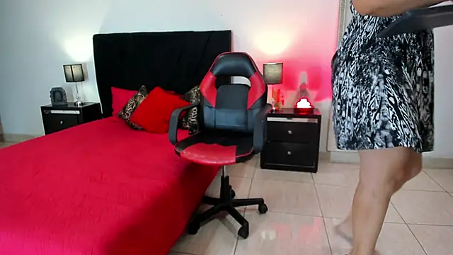 Snapshot of MarilynDavies chatting on January 2025 12:46:01 AM MarilynDavies online show from January 2025 12:46:01 AM