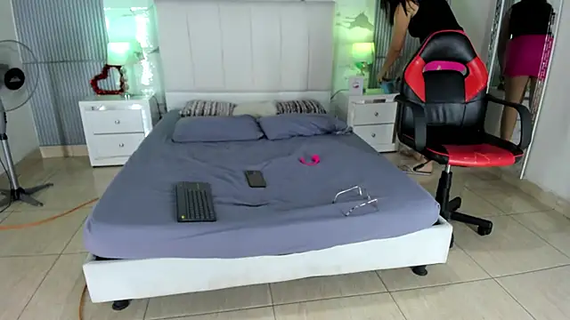 Snapshot of MarilynDavies chatting on February 2025 09:49:01 PM MarilynDavies online show from February 2025 09:49:01 PM