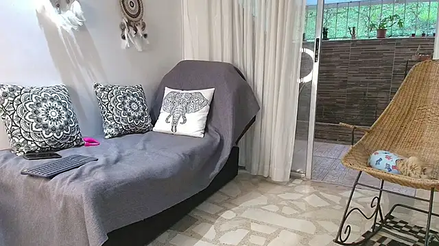 Snapshot of MarilynDavies chatting on February 2025 09:36:02 PM MarilynDavies online show from February 2025 09:36:02 PM