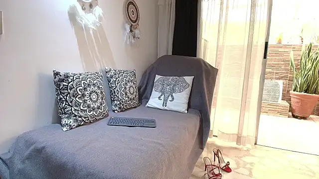 Snapshot of MarilynDavies chatting on March 2025 03:47:02 PM MarilynDavies online show from March 2025 03:47:02 PM