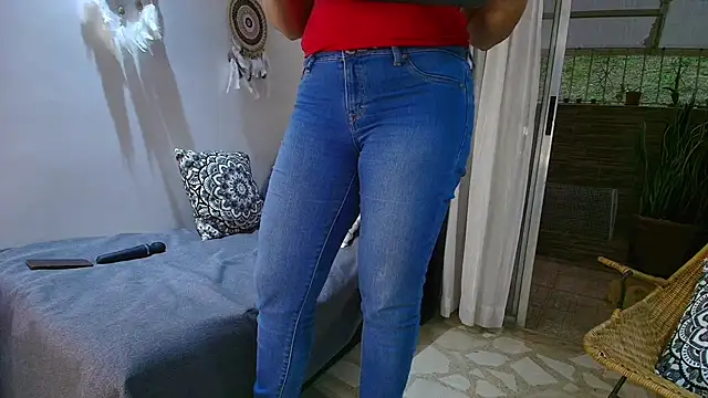 Snapshot of MarilynDavies chatting on March 2025 04:09:02 PM MarilynDavies online show from March 2025 04:09:02 PM