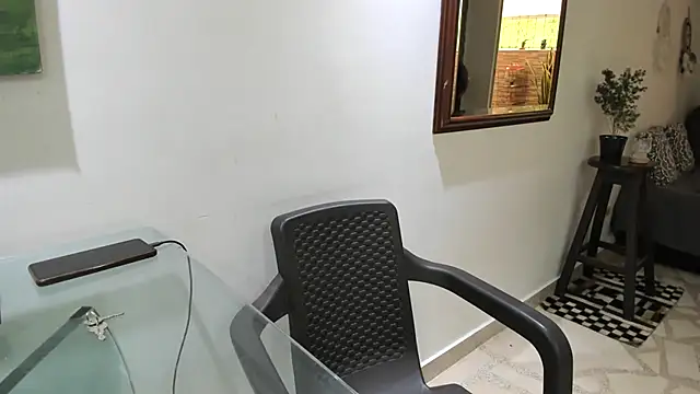 Snapshot of MarilynDavies chatting on October 2025 08:51:02 PM MarilynDavies online show from October 2025 08:51:02 PM