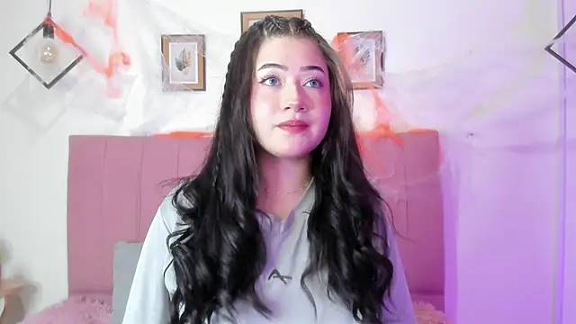 GENNESIS LOVE online show from October 2025 03:10:02 AM