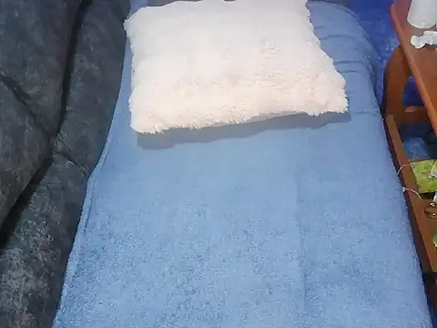 petitev online show from October 2025 04:33:01 AM