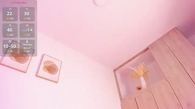 Mia 222 online show from May 2026 10:52:02 AM